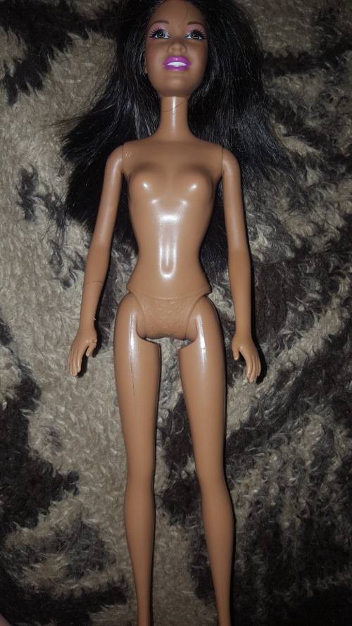 Barbie Doll - 2010 Mattel