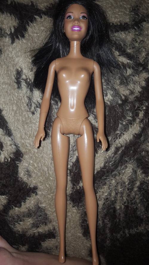 Barbie Doll - 2010 Mattel
