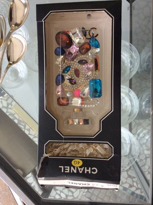 CHANEL I PHONE COVER