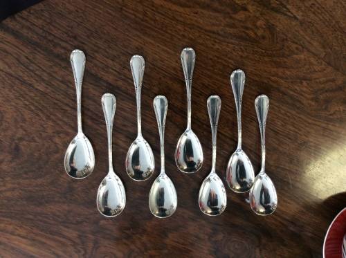 LOVELY SET OF 8 DESSERT SPOONS