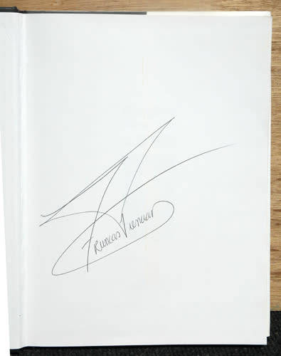THE COMPLETE BOOK OF THE RUGBY WORLD CUP 1995 -- Signed by Francois Pienaar