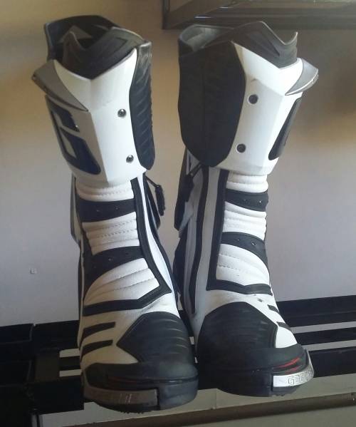Perfect Pair Gearne Size 9 Boots Only Used Once