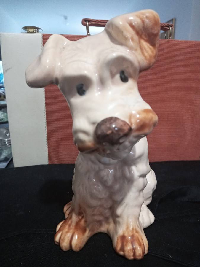 VINTAGE SYLVAC SITTING TERRIER DOG FIGURINE