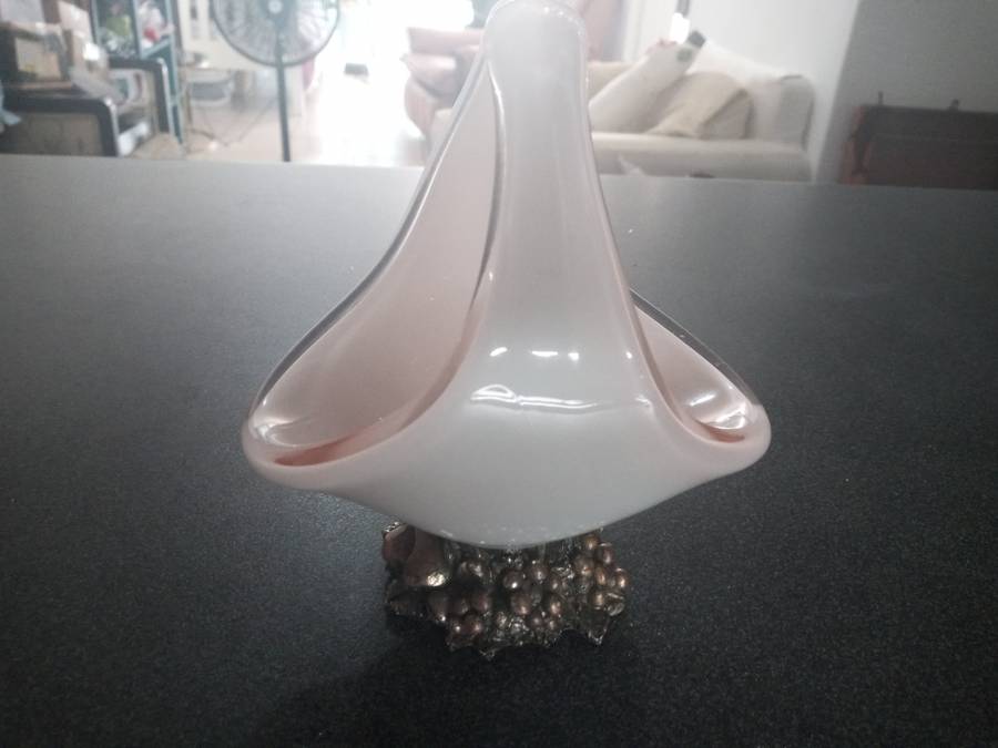 Vintage Murano Beautiful light pink basket candy shape