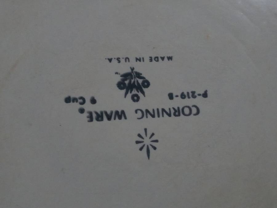 VINTAGE Stunning Corningware  Coffee pitcher made by Corningware in the USA