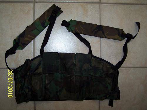 (2084) ORIGINAL!! 32 Battalion - SA Elite Unit - Battle Vest - 8 Pouches + 1 Map Pouch