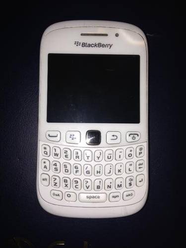 Blackberry 9320 White Colour ***Please Read Before Bidding****