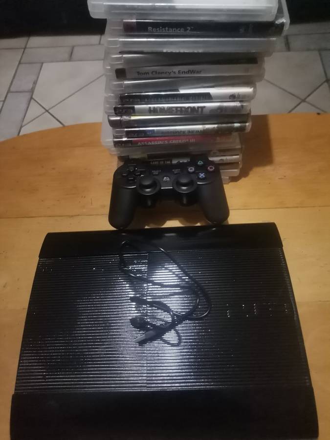 Playstation 3 Super slim 1 control plus 59 Games 17 on Disk 42 0n Hardrive All full Games Hen Loaded