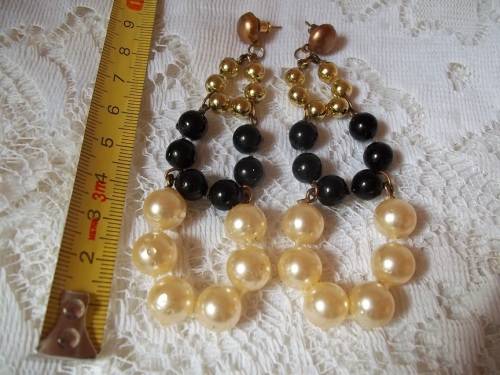 ***SUMMER SALE*** Costume Jewellery - Faux Pearl Vintage Earrings for Pierced Ears