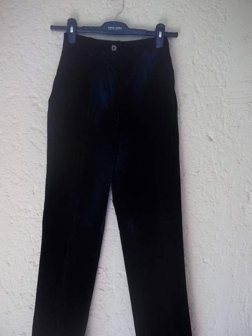 CLOWNS BLACK VELVET HIGH WAISTED VINTAGE JEANS - Size 33 (9) ( reserved for cookingdaniel ))