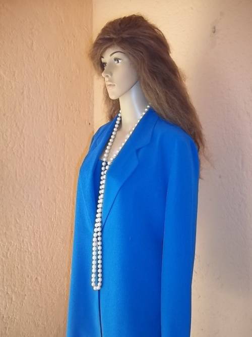 BLUE PARK AVENUE 3 PIECE OUTFIT COMPRISING: JACKET, MATCHING PANTS AND CAMI - SIZE 34