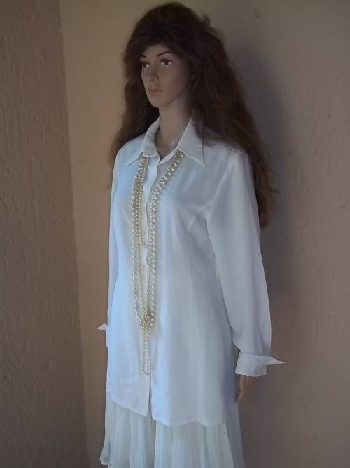 ELEGANT WINTER WHITE FINNIGANS LONG LINE BLOUSE / SHIRT FROM TRUWORTHS - Size !2 (36)