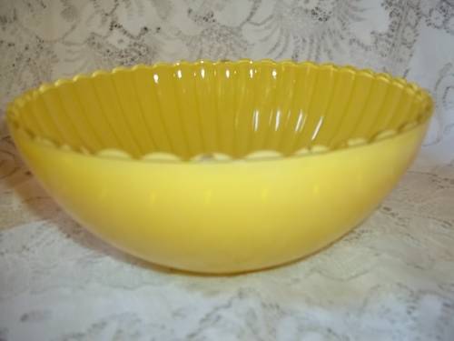 YELLOW VINTAGE DESERT BOWLS  - ONE LARGE AND SIX SMALL