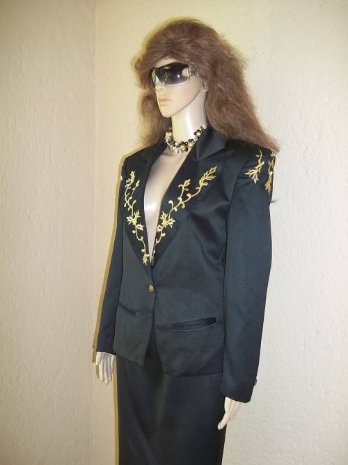PRET A PORTER BY THE BOYS  - UNIQUE BLACK VINTAGE DESIGNER SUIT WITH GOLD EMBROIDERY - SIZE 34 / 32