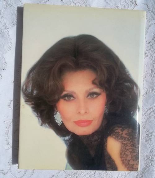 SOPHIA LOREN - WOMEN AND BEAUTY - HARD COVER
