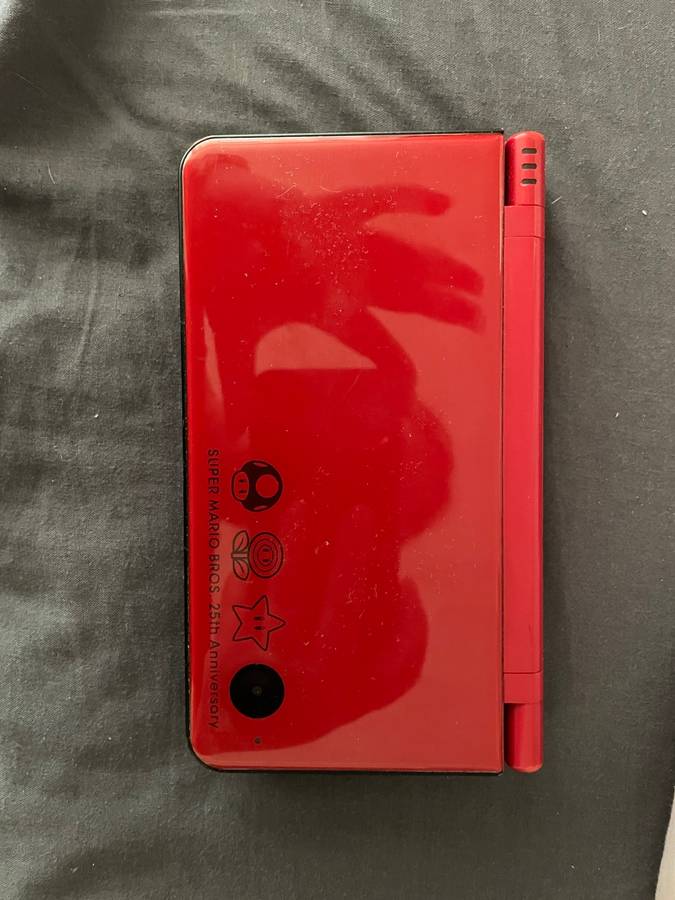 Nintendo DS XL Super Mario Bros 25th Anniversary Edition