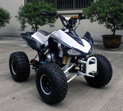 BRAND NEW @ 110CC QUAD BIKE @ AUTOMATIC @ 4 STROKE @ REMOTE LOCK / UNLOCK @ WORTH R10999 @