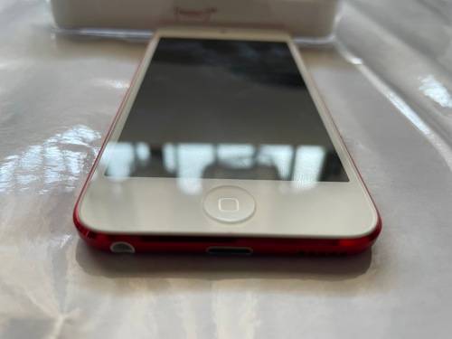 APPLE IPOD TOUCH 7TH GEN|A2178| RED ***LIKE NEW** WITH ALL ACCESSORIES