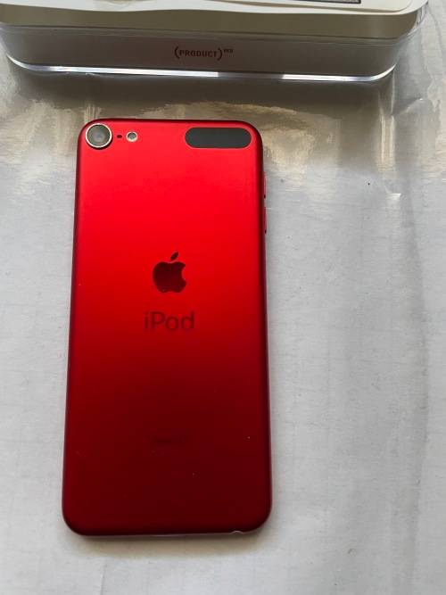APPLE IPOD TOUCH 7TH GEN|A2178| RED ***LIKE NEW** WITH ALL ACCESSORIES
