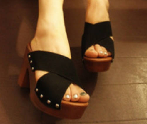 **HOT SALE**! Vintage high heel Sandal in Black / Red / Grey Size 3-7