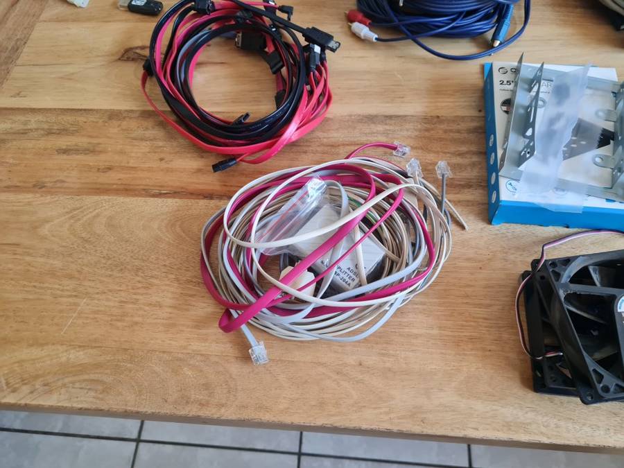 Job Lot of PC cables and Accessories