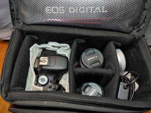 Canon EOS T3i (EOS 600D) + 18-55mm + 50mm + Voyager Prestige