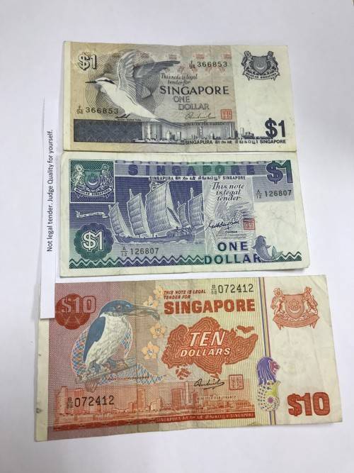 Singapore collection ¿ One bid for all three notes