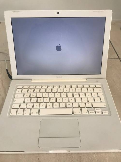 MacBook `Core Duo` 1.83 GHz  13`