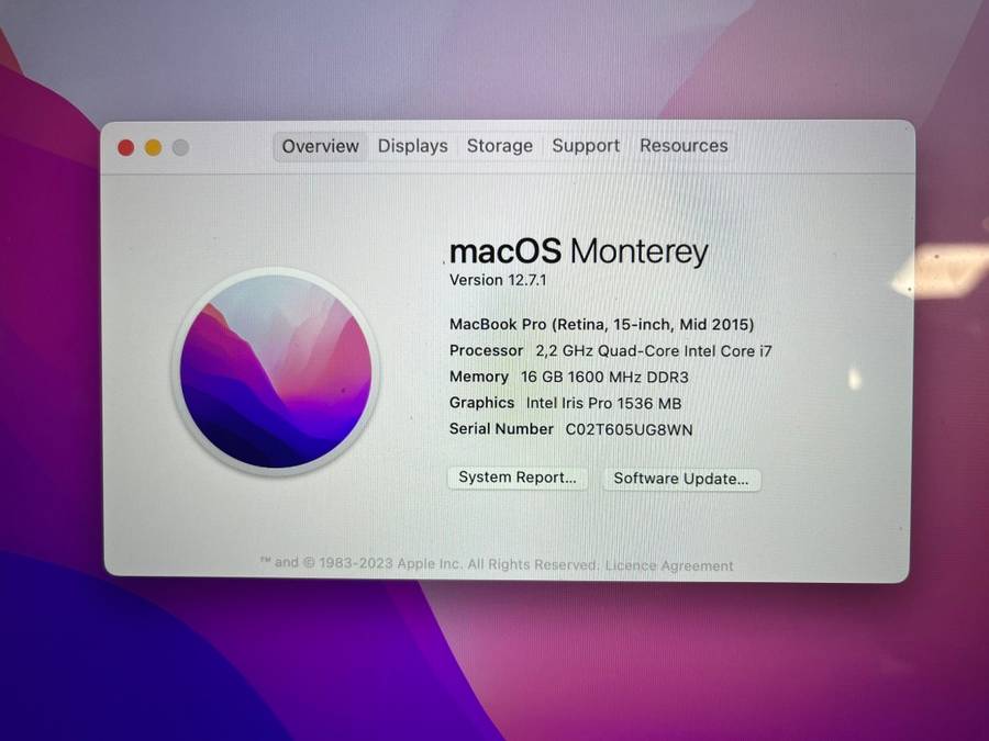 MacBook Pro 2015 , 15-Inch Core i7 2.20GHz , Retina Display, 16GB RAM , 256GB SSD