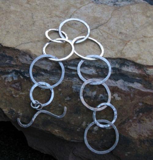 Handcrafted silver bracelet of loose rings