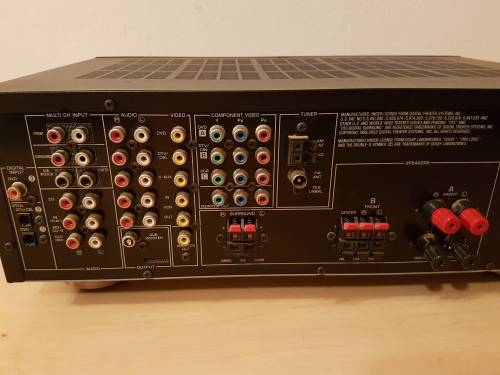 Yamaha AV Receiver 5.1 Channel Amplifier (RX-V359) With Remote