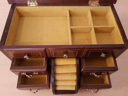 Vintage Musical Wooden Jewellery Box (Working)