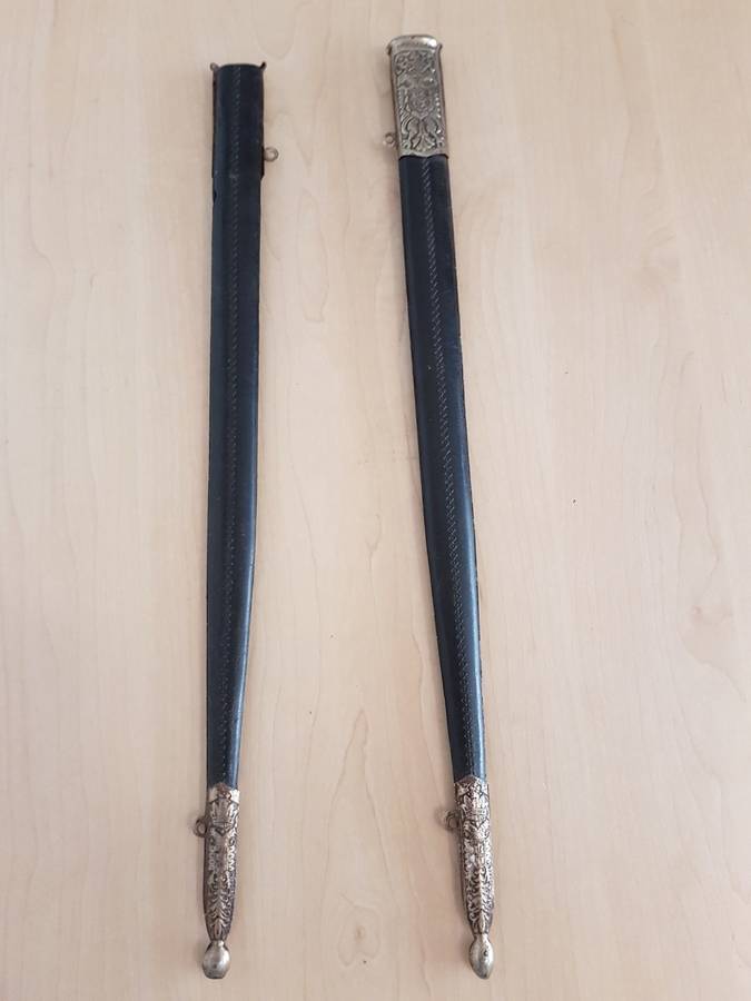 Pair of Patentado Ryc Spanish Decorative Display Swords with Scabbards (Length 50cm)
