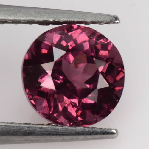 SIMPLY BEAUTIFUL 1.23 CT. ROUND FACET 100% NATURAL MAHENGE MALAYA GARNET