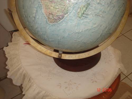 Vintage 1970 Readers Digest Replogle 12" Great World Globe made in CHIGARGO