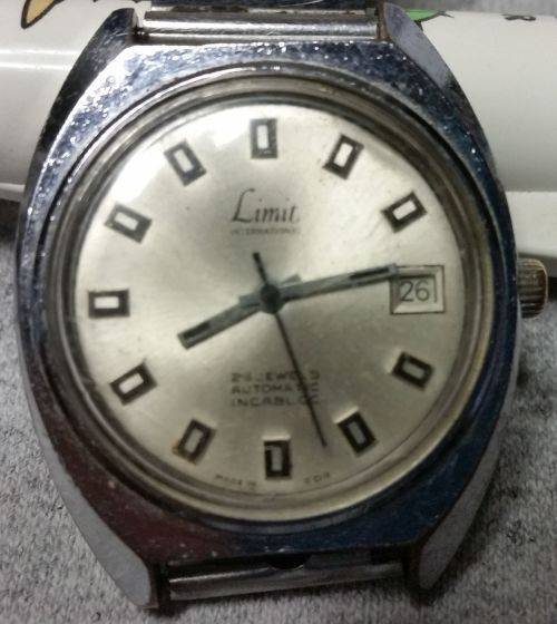 WOW A LIMIT INTERNATIONAL 26 JEWELS AUTOMATIC INCABLOC SPEZIMATIC IN WORKING CONDITION