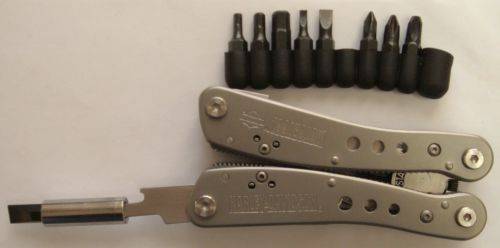 A BRAND NEW HARLEY-DAVIDSON MULTITOOL