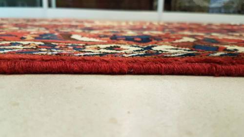 Persian Bakhtiary Carpet 310cm x 210cm hand knotted (with certificate)