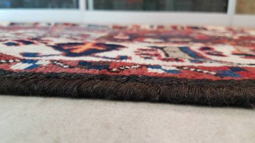 Persian bakhtiary Carpet 291cm x 160cm hand knotted (with certificate)