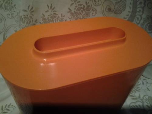 ICE BUCKET -- BRIGHT ORANGE - 3 PIECE - REMOVABLE ICE CONTAINER - RETRO 1970s -- EXCELLENT CONDITION