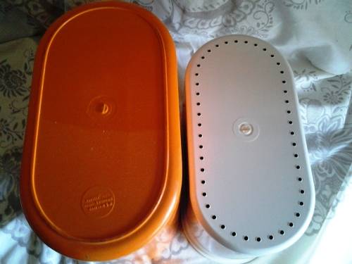 ICE BUCKET -- BRIGHT ORANGE - 3 PIECE - REMOVABLE ICE CONTAINER - RETRO 1970s -- EXCELLENT CONDITION