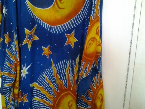 WOMEN'S PLUS SIZE - BRIGHT, FUN SUN AND MOON PRINT KAFTAN - RAYON - NEW - ONE SIZE FITS MOST