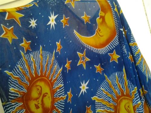 WOMEN'S PLUS SIZE - BRIGHT, FUN SUN AND MOON PRINT KAFTAN - RAYON - NEW - ONE SIZE FITS MOST