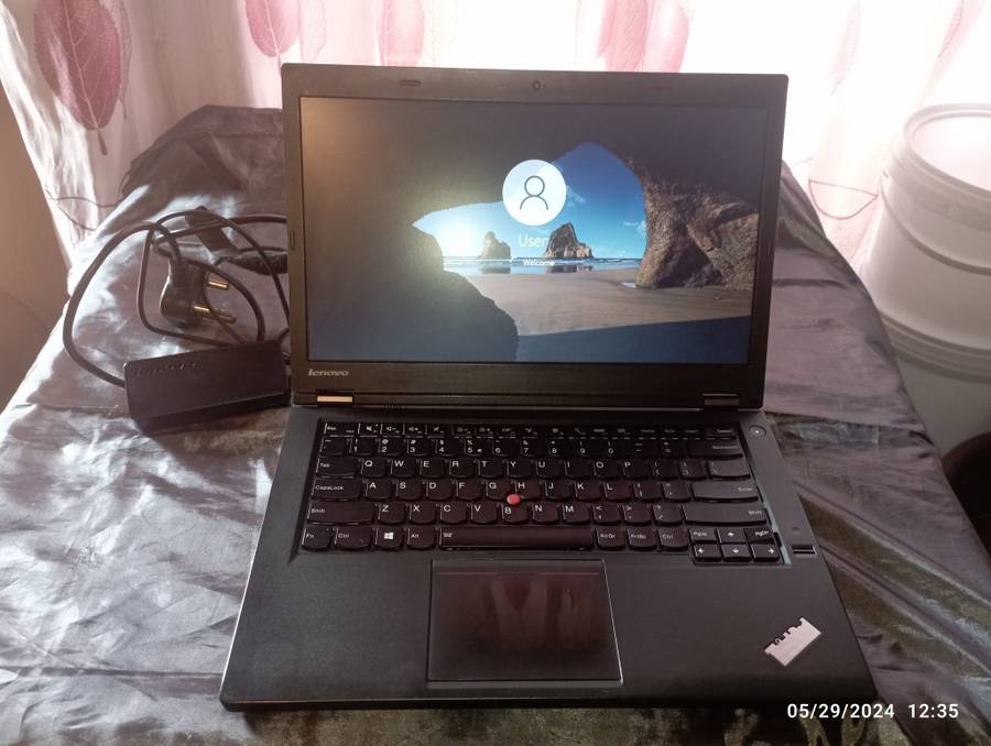 Lenovo ThinkPad T440p, 500GB, 4GB RAM, Windows 10