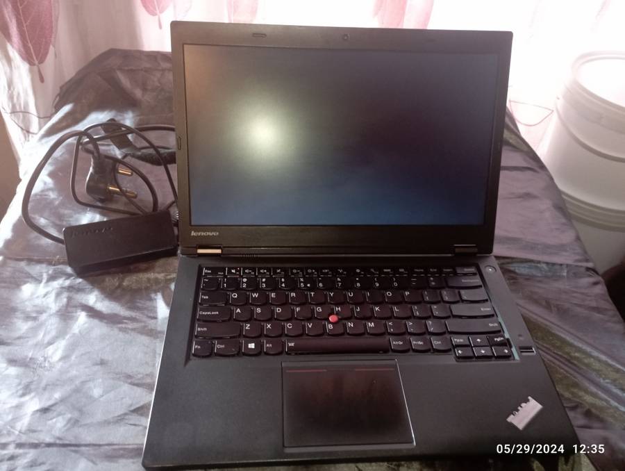 Lenovo ThinkPad T440p, 500GB, 4GB RAM, Windows 10