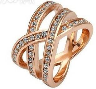 18k gold plated Swarovski crystal ring. Size 8