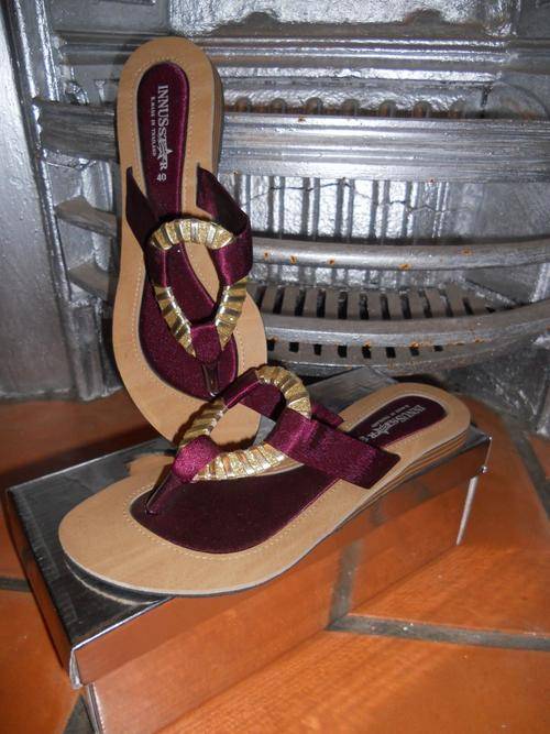 NEW LADIES MAROON AND GOLD SANDALS***