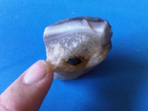 Agate Rock With Tiny Cave