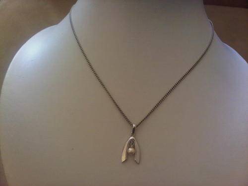 Vintage 925 Sterling Silver Necklace & Pearl Pendant