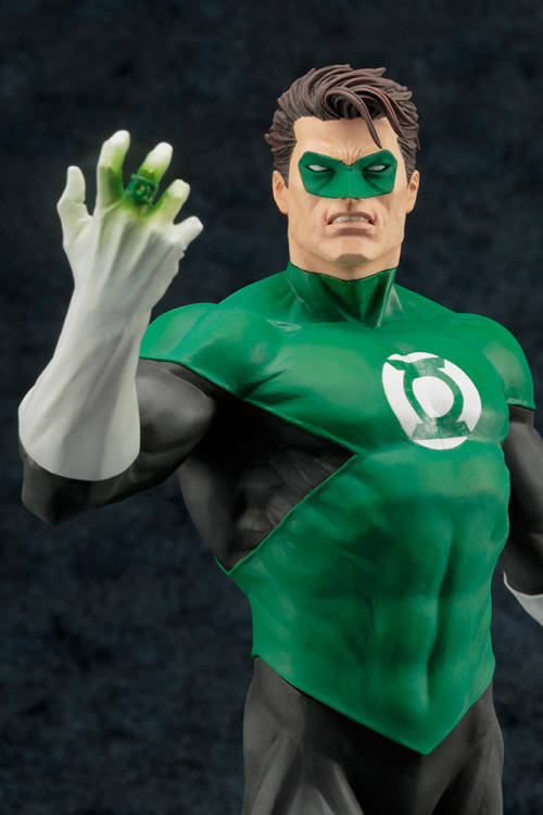 DC UNIVERSE GREEN LANTERN ARTFX STATUE NEW IN BOX